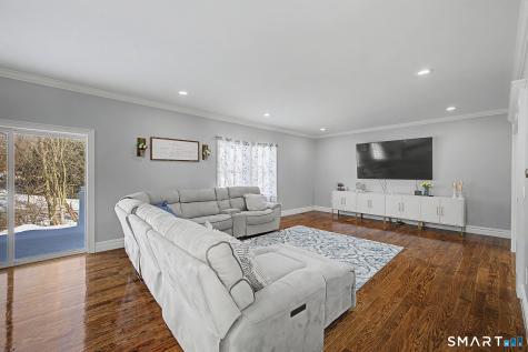 4 Sunnyview Terrace Newtown CT 06482