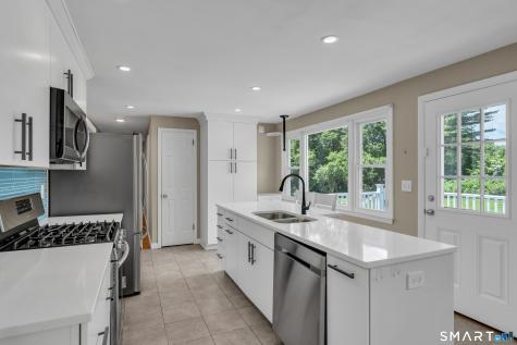 7 Rhonda Lane North Stonington CT 06359