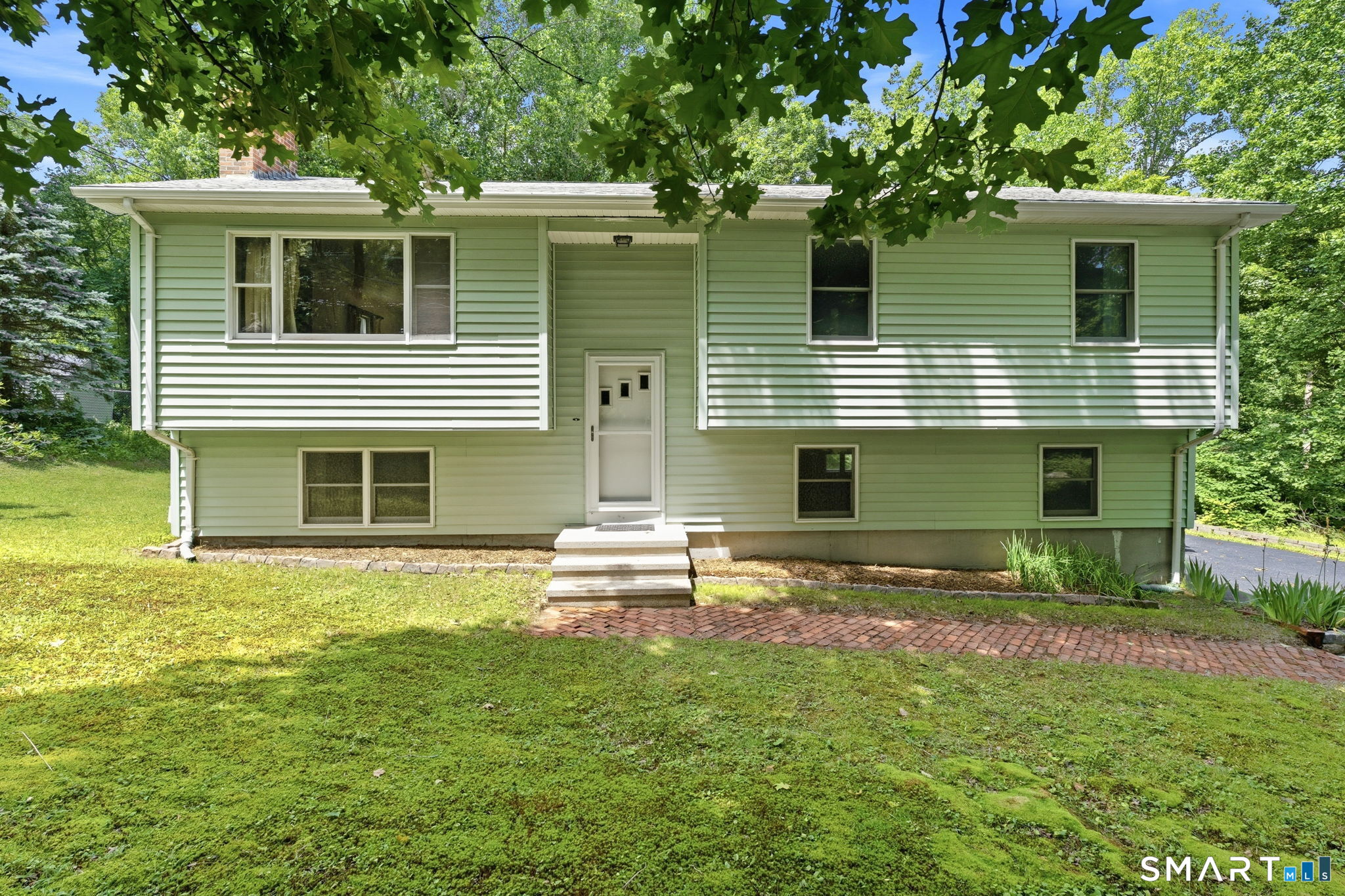 19 Holmes Road East Lyme CT 06333