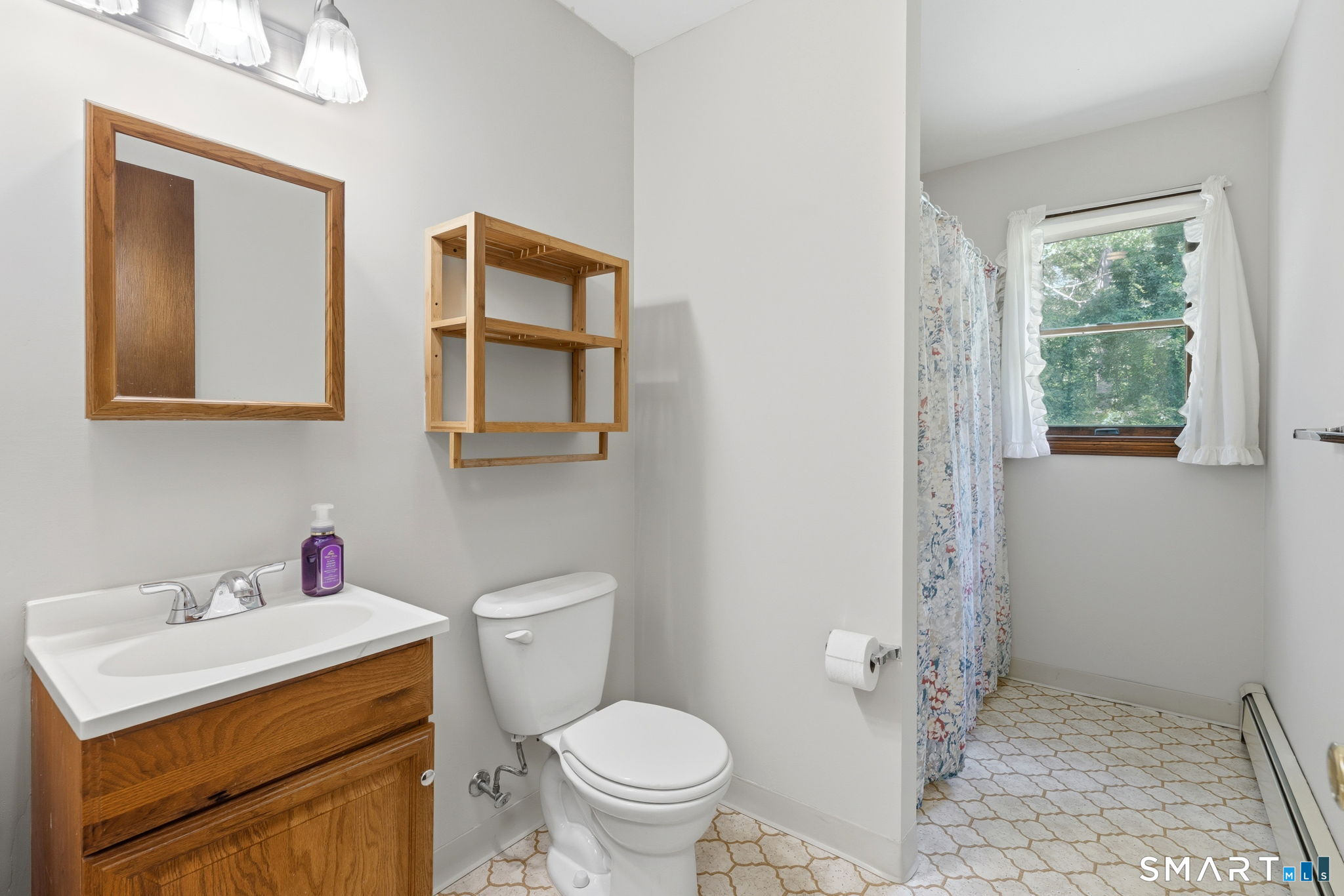 19 Holmes Road East Lyme CT 06333