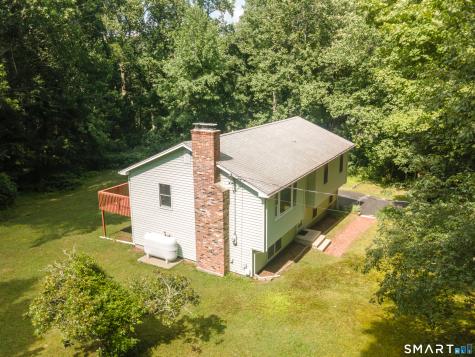 19 Holmes Road East Lyme CT 06333
