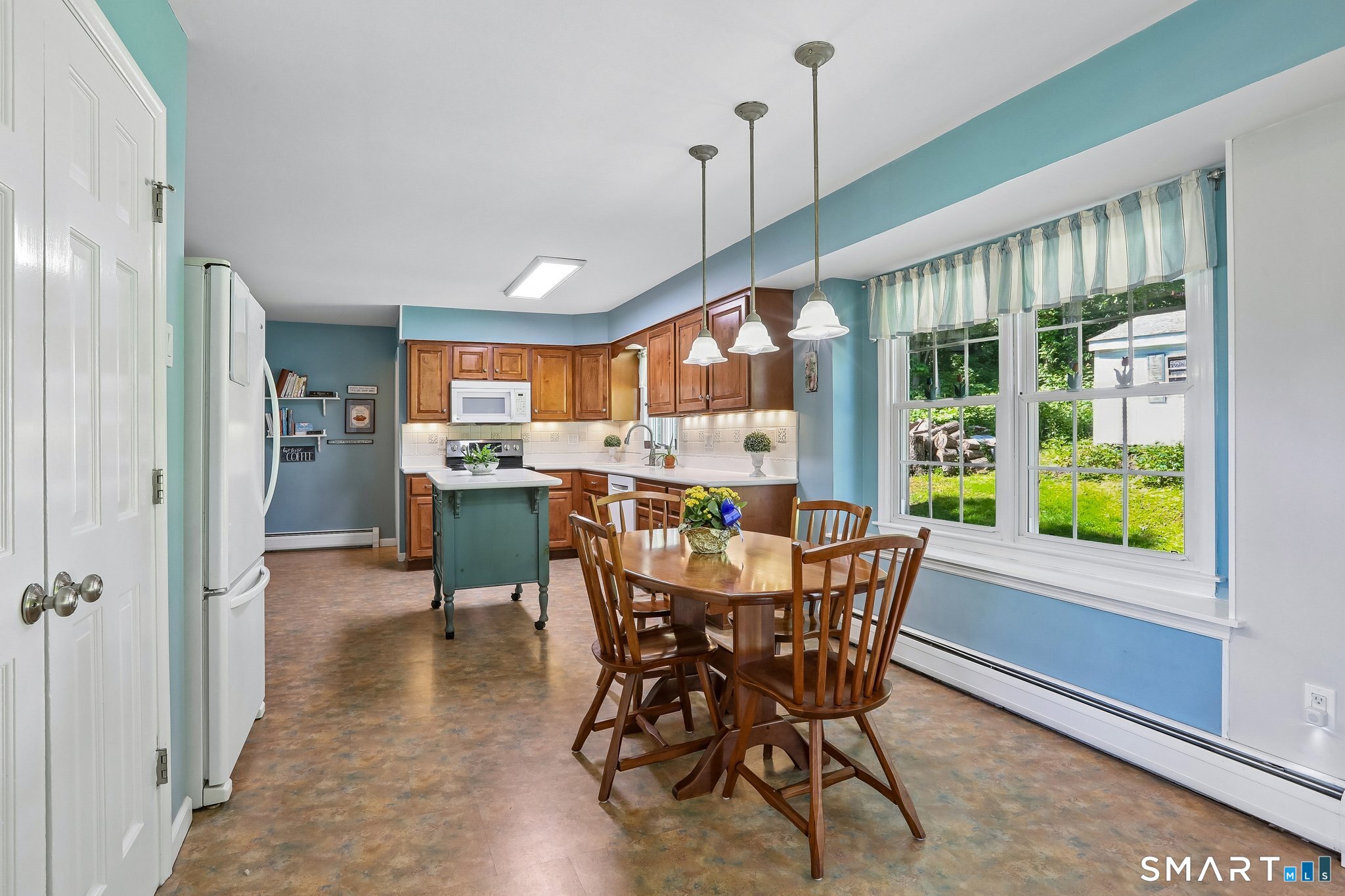28 Colonial Ridge Drive New Milford CT 06755
