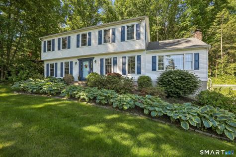 28 Colonial Ridge Drive New Milford CT 06755