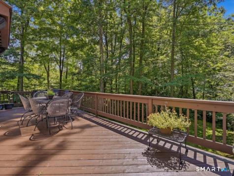6 Douglas Lane New Fairfield CT 06812