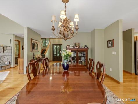 6 Douglas Lane New Fairfield CT 06812