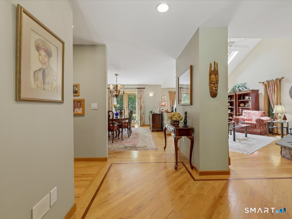 6 Douglas Lane New Fairfield CT 06812