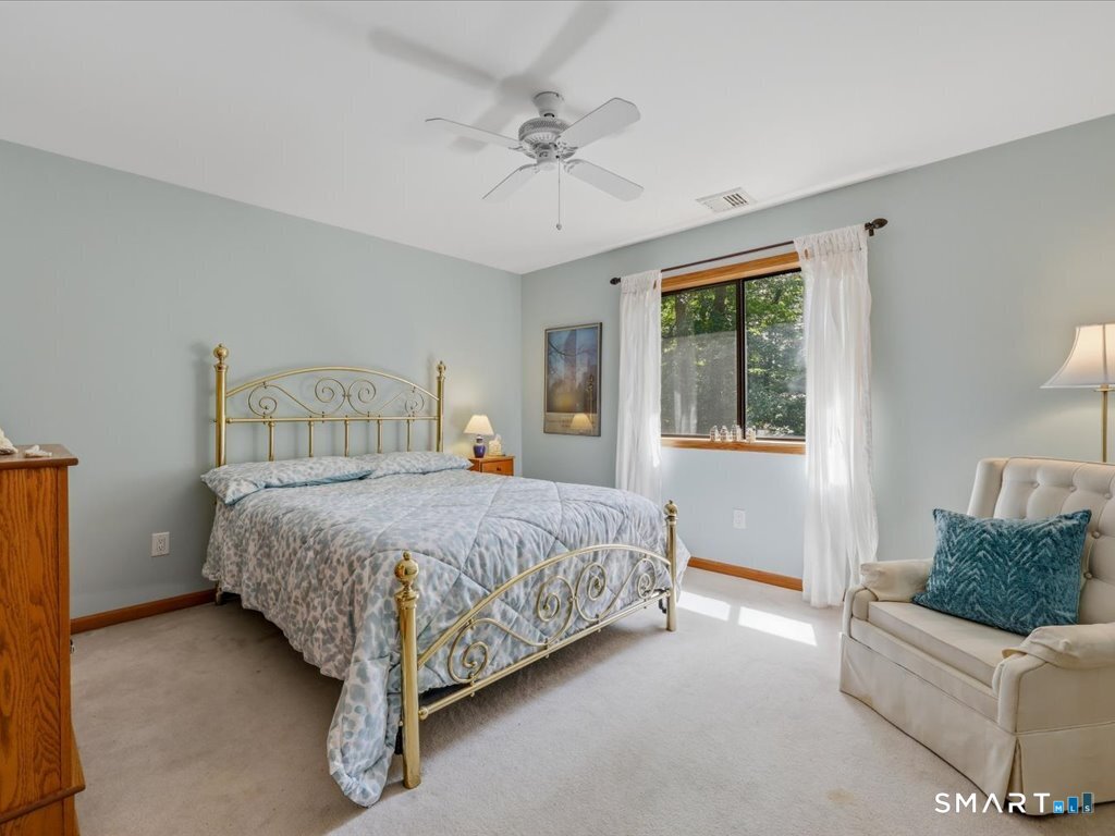 6 Douglas Lane New Fairfield CT 06812