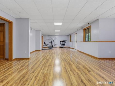 6 Douglas Lane New Fairfield CT 06812