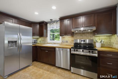 48 David Drive Colchester CT 06415