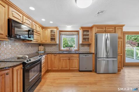 20 Cornfield Road Windsor CT 06095