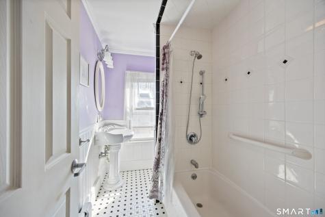 578 Washington Avenue Waterbury CT 06708