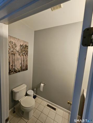 18 Tree Top Lane East Windsor CT 06016