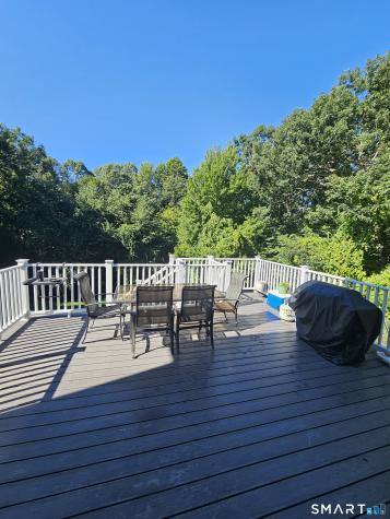 18 Tree Top Lane East Windsor CT 06016