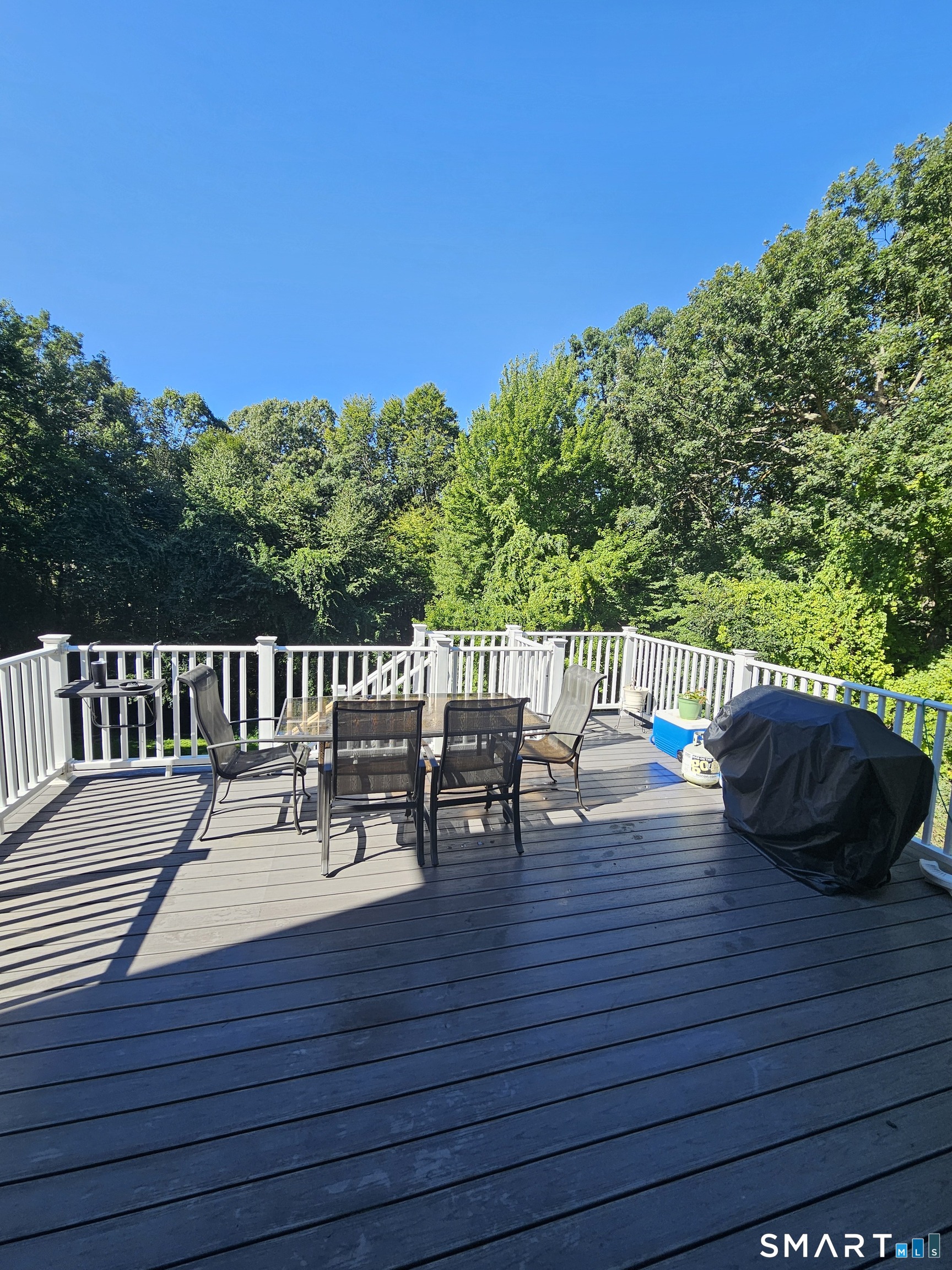 18 Tree Top Lane East Windsor CT 06016