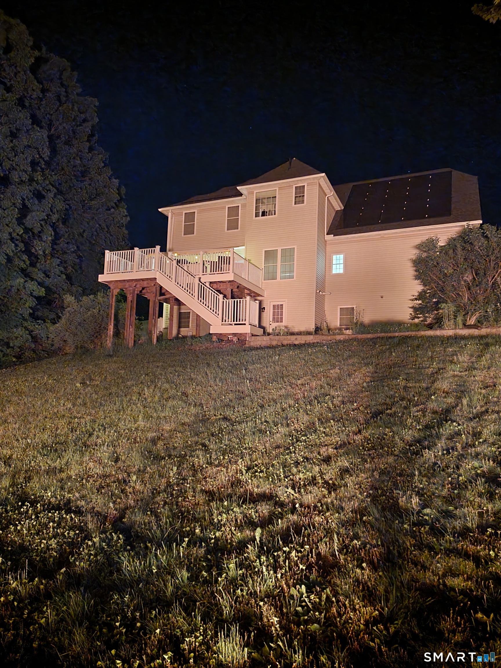18 Tree Top Lane East Windsor CT 06016