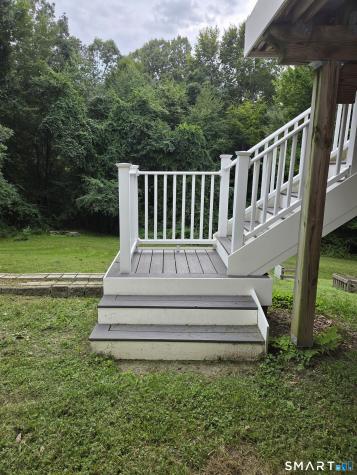 18 Tree Top Lane East Windsor CT 06016