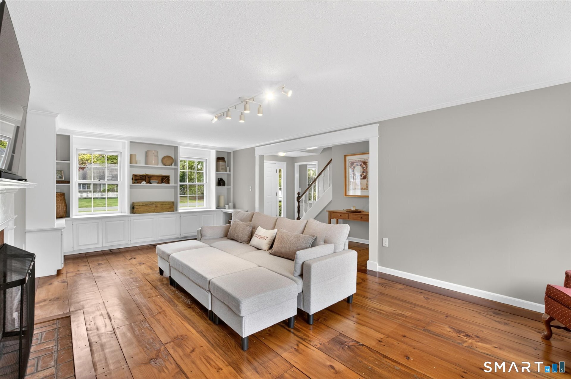 50 Fox Den Road Simsbury CT 06092