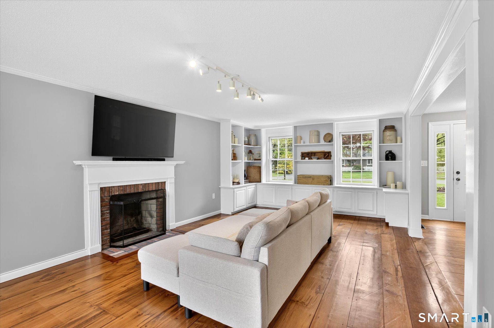50 Fox Den Road Simsbury CT 06092