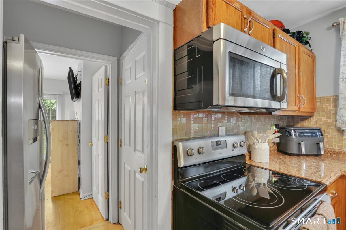 43 Barraclough Avenue Hamden CT 06517