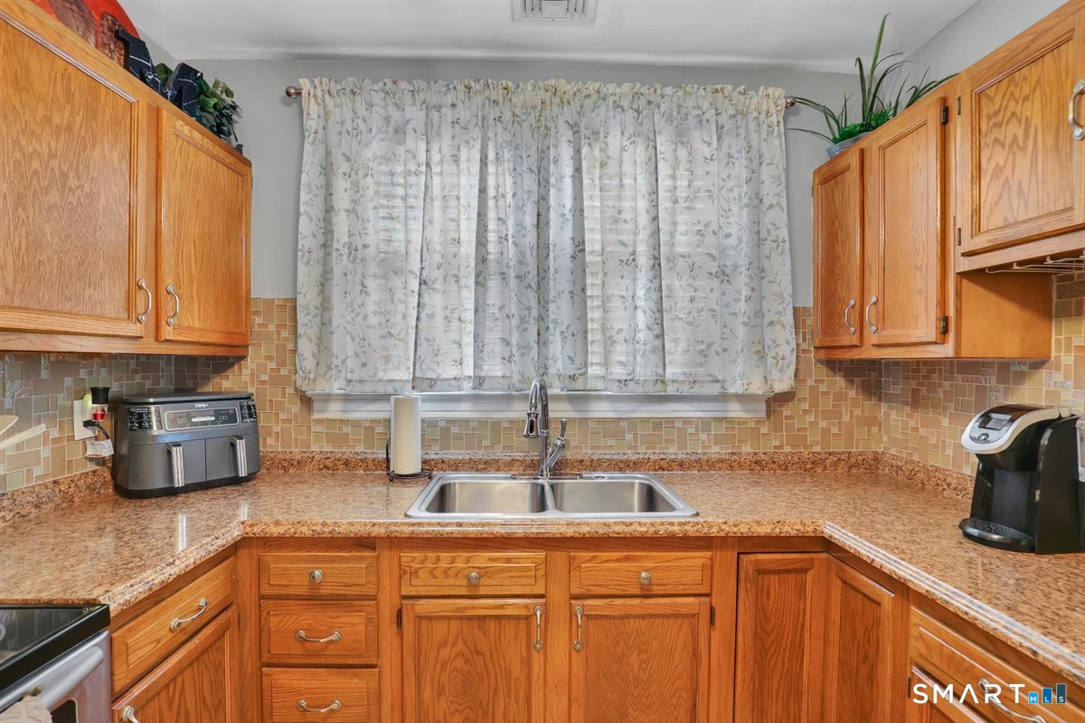 43 Barraclough Avenue Hamden CT 06517