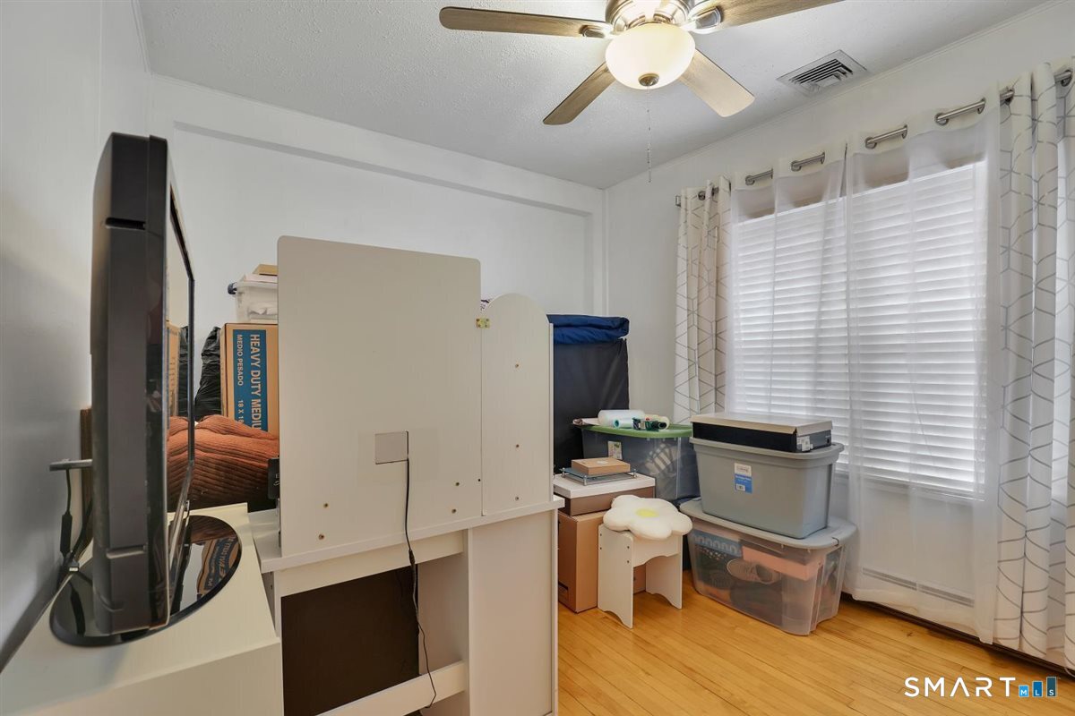 43 Barraclough Avenue Hamden CT 06517