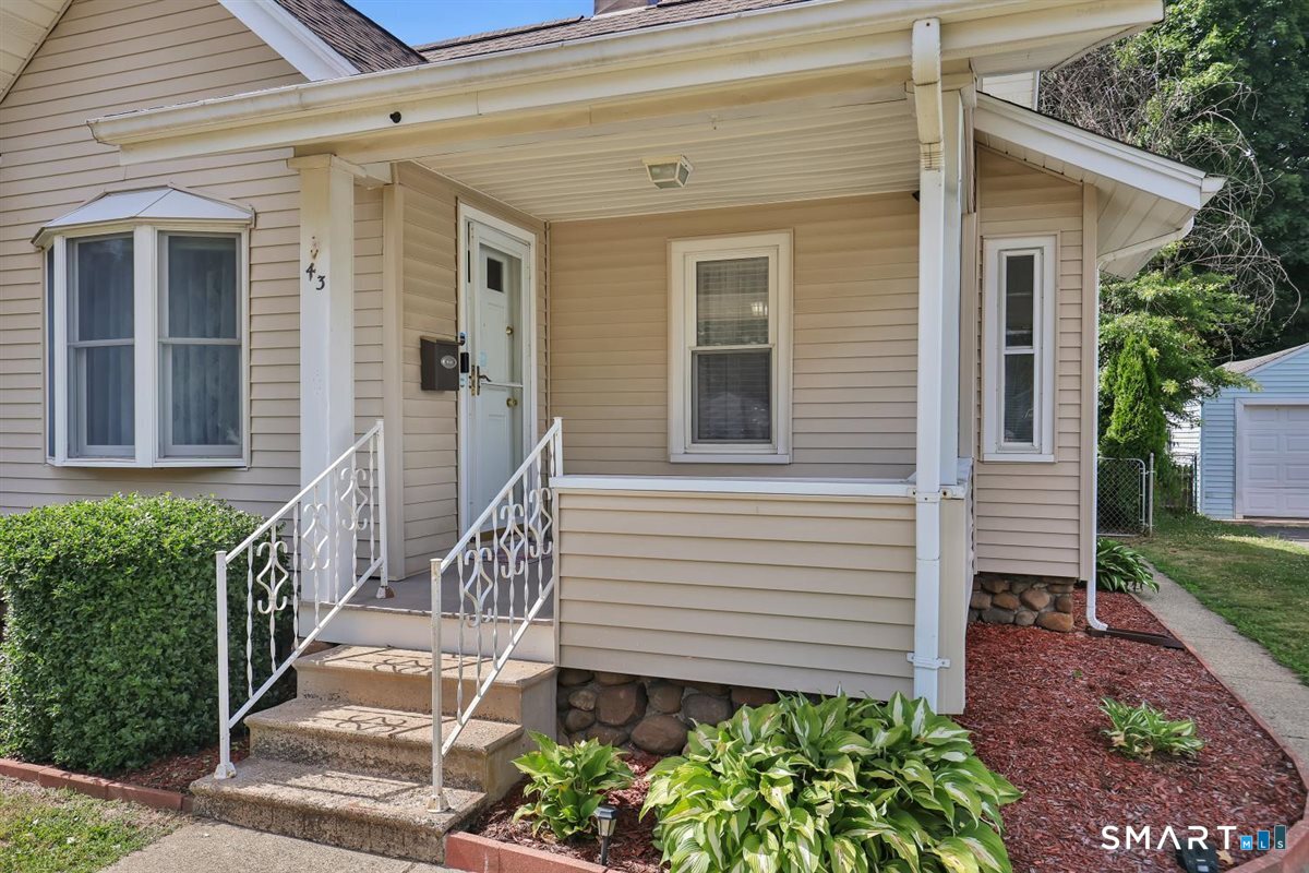 43 Barraclough Avenue Hamden CT 06517