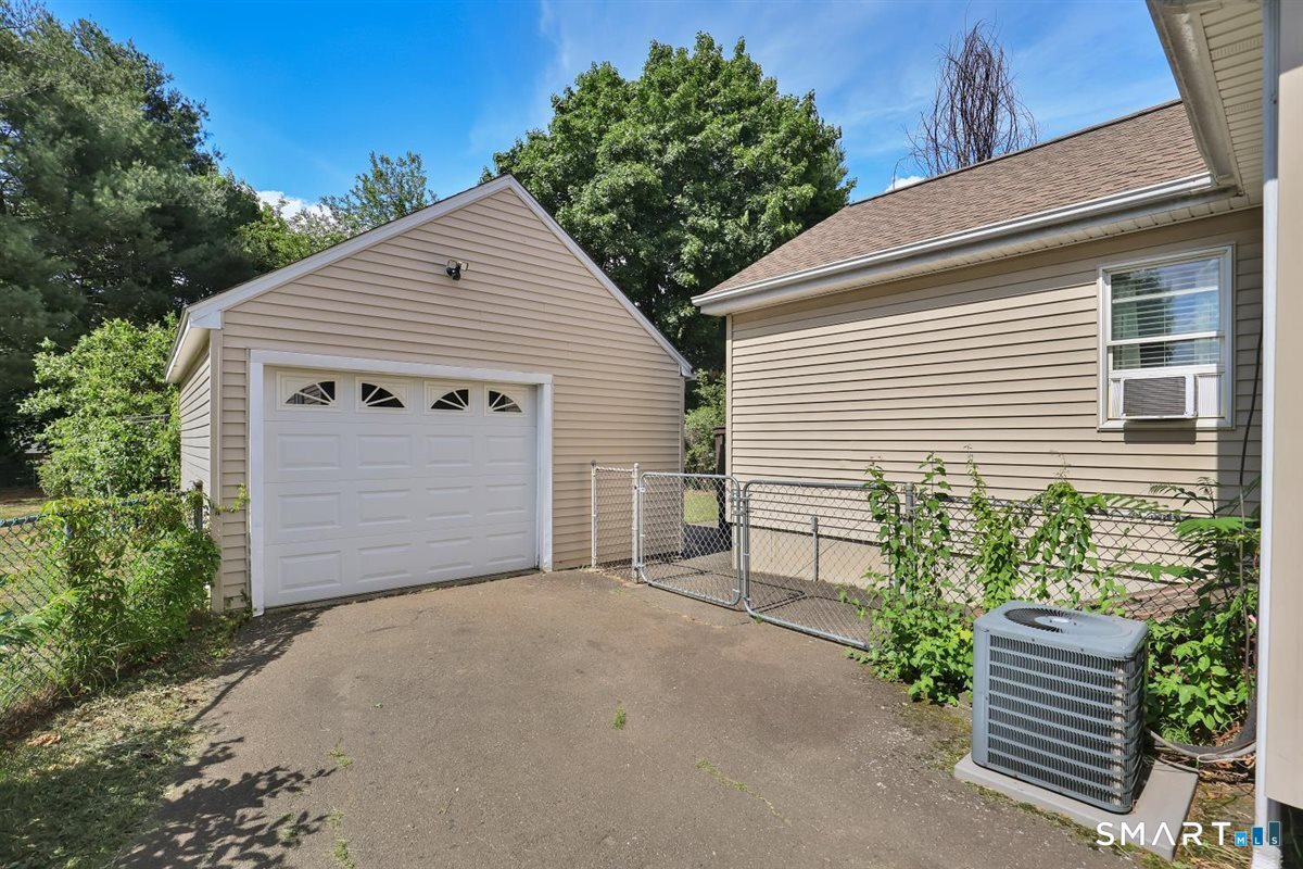 43 Barraclough Avenue Hamden CT 06517