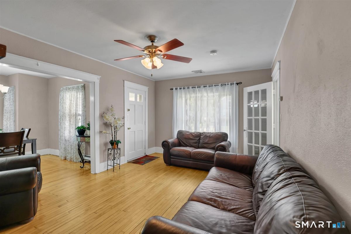 43 Barraclough Avenue Hamden CT 06517