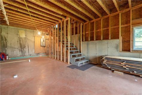 91 Turkey Hills Road East Granby CT 06026