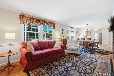 22 Chestnut Hill Road Simsbury CT 06092