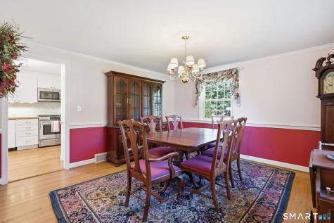 22 Chestnut Hill Road Simsbury CT 06092