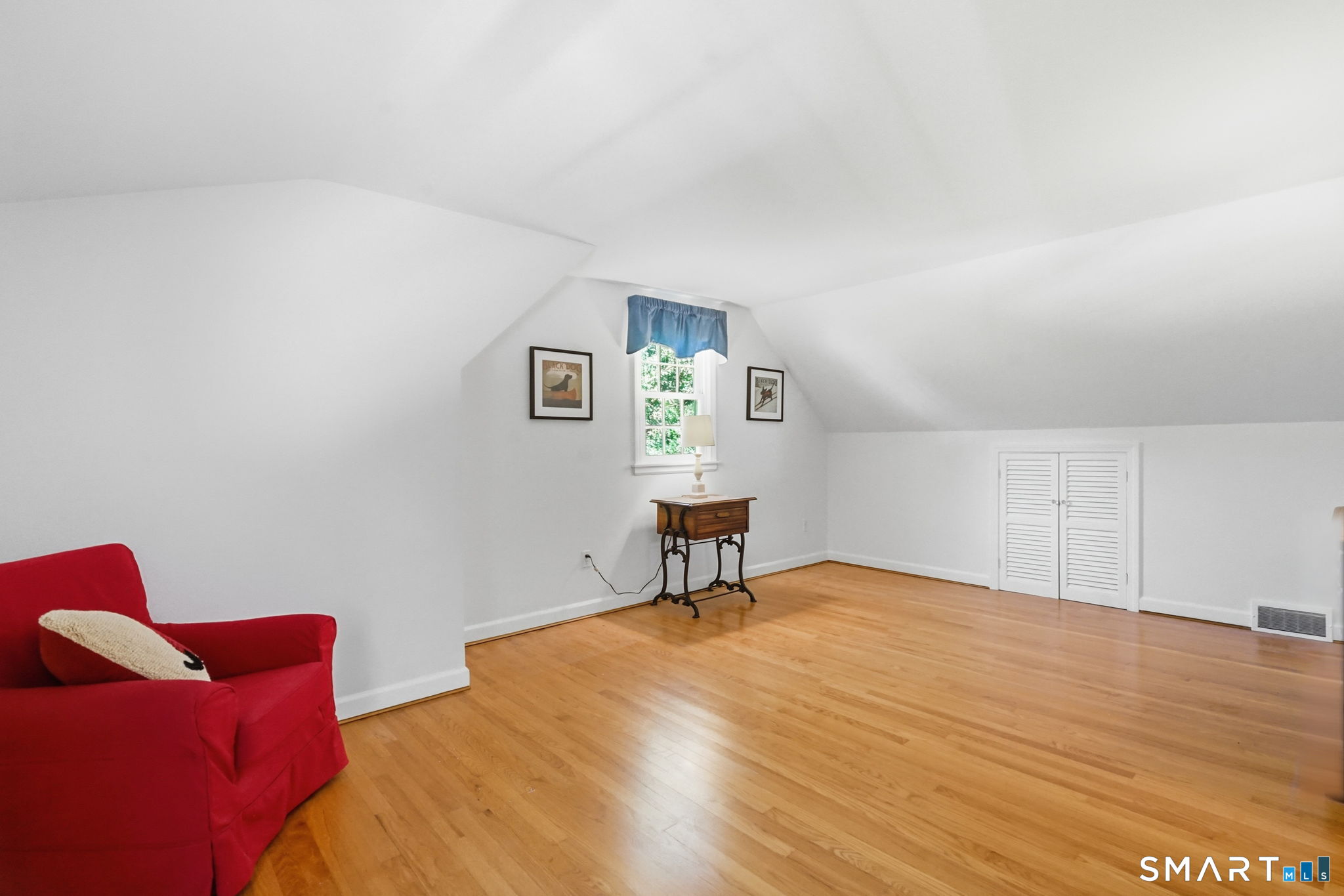 22 Chestnut Hill Road Simsbury CT 06092