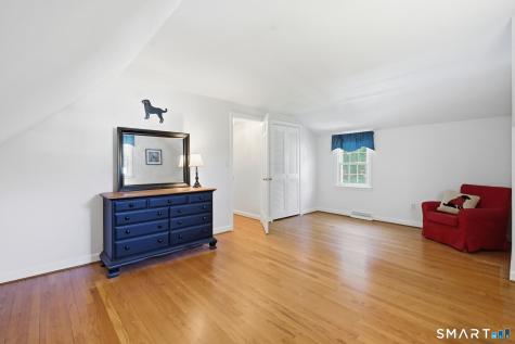 22 Chestnut Hill Road Simsbury CT 06092