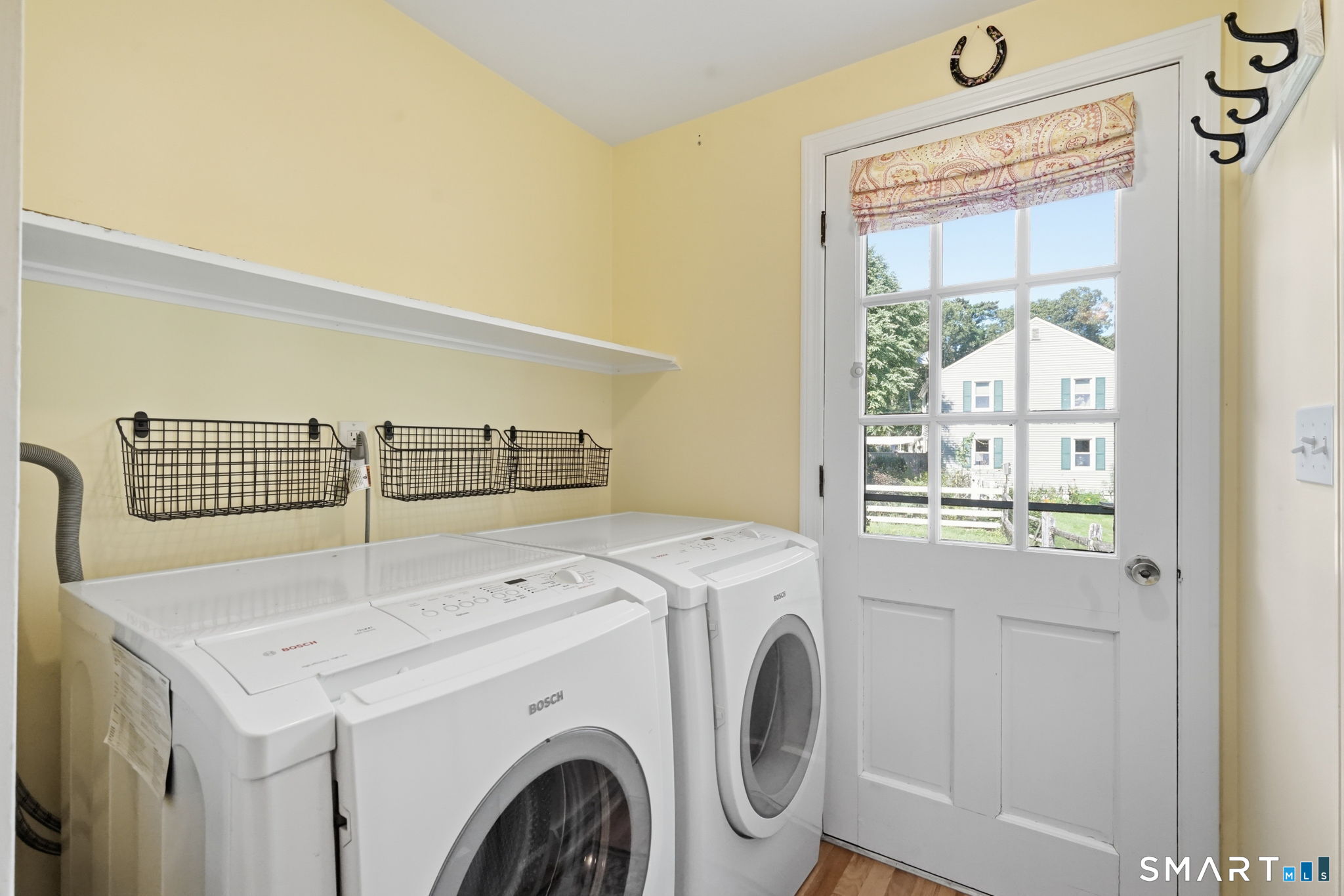 22 Chestnut Hill Road Simsbury CT 06092