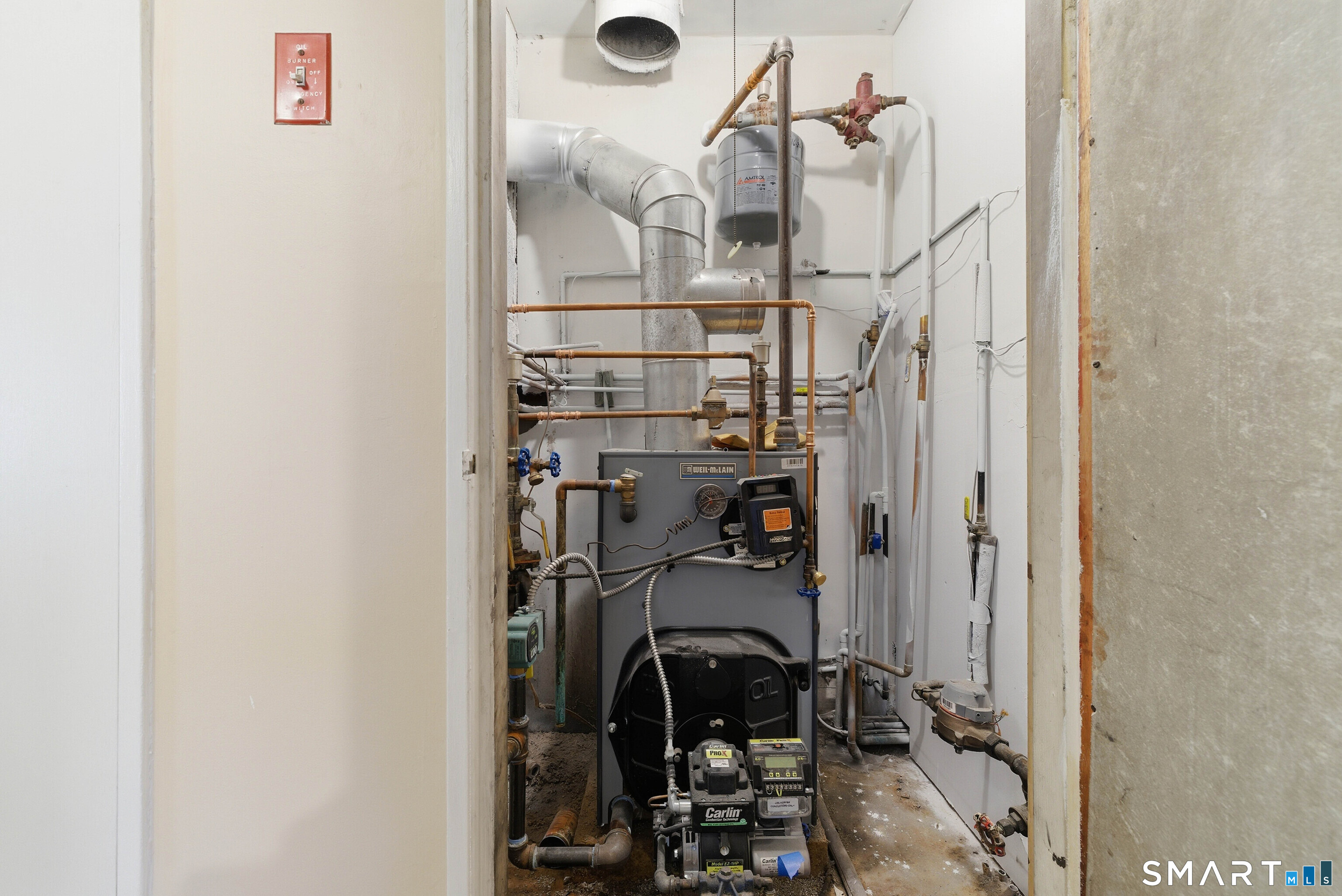 57 Hellstrom Road East Haven CT 06512