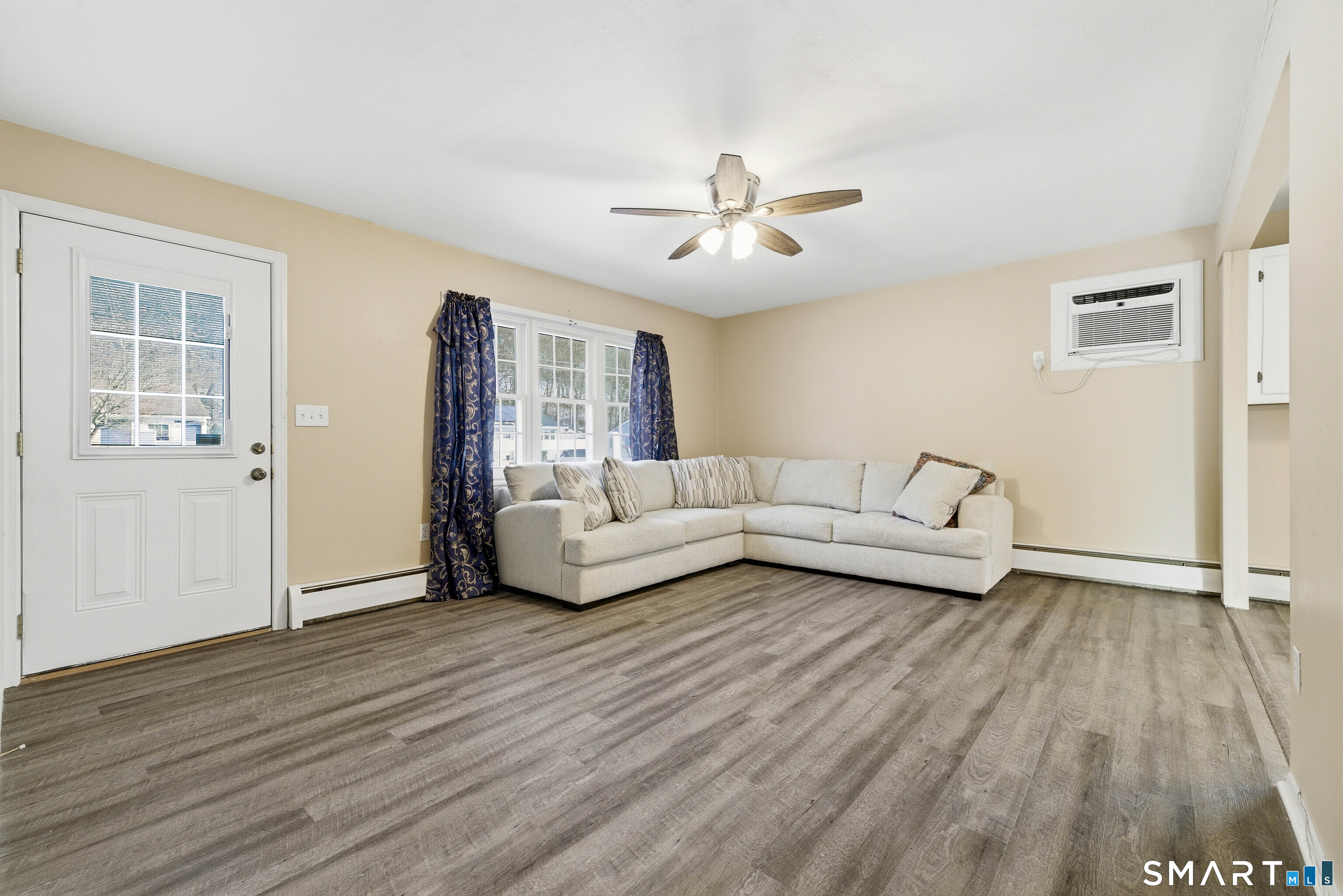 57 Hellstrom Road East Haven CT 06512