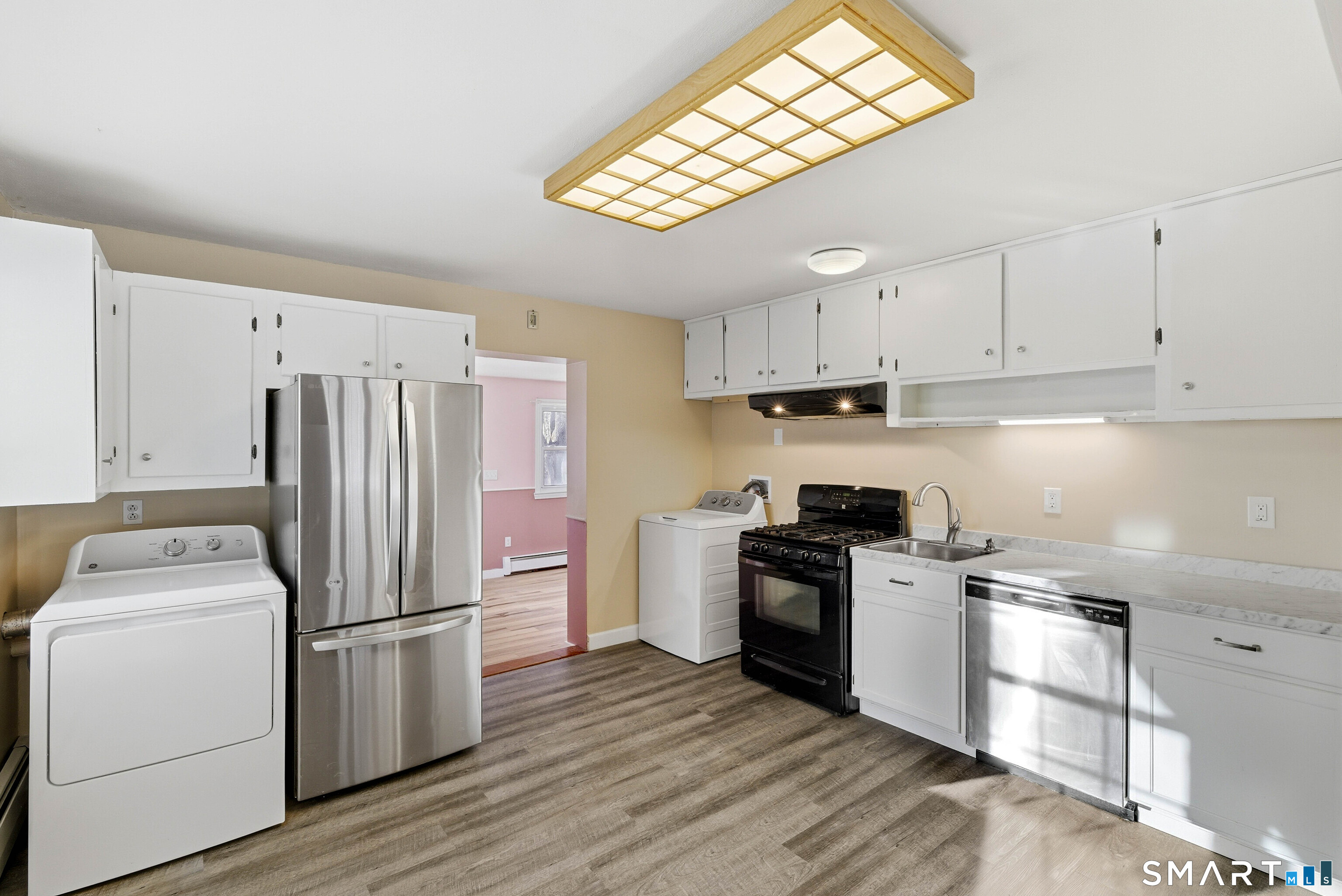 57 Hellstrom Road East Haven CT 06512