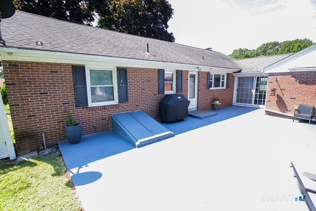 6 Dennis Drive New Britain CT 06053