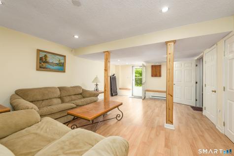 12 Brook Circle Wallingford CT 06492