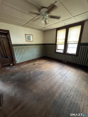 26 Grand Street Seymour CT 06483