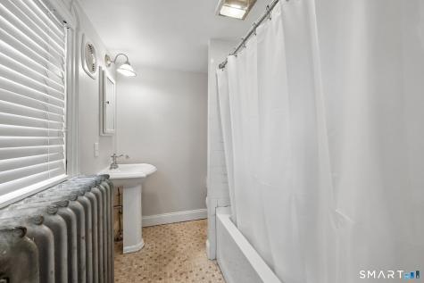 223 Oxford Street Hartford CT 06105