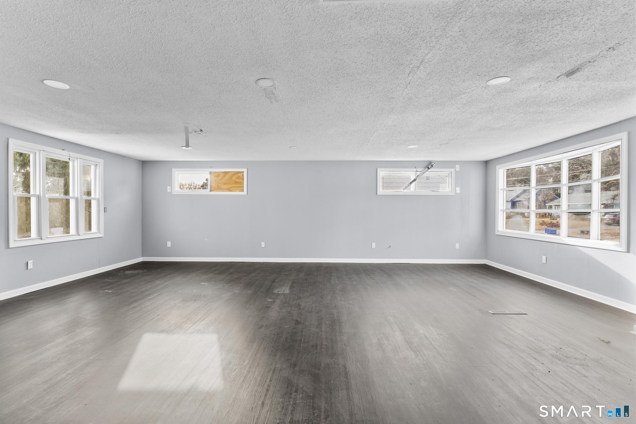 61 Flyers Drive Norwich CT 06360