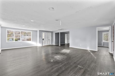 61 Flyers Drive Norwich CT 06360