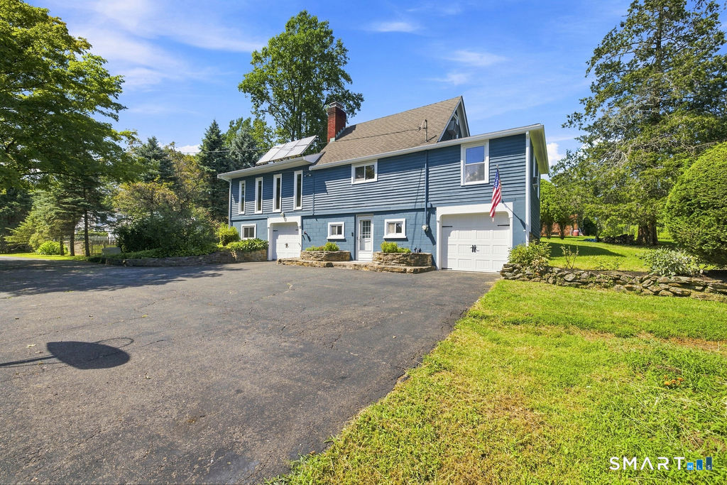 176 Stonehouse Road Trumbull CT 06611