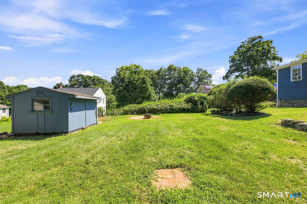176 Stonehouse Road Trumbull CT 06611