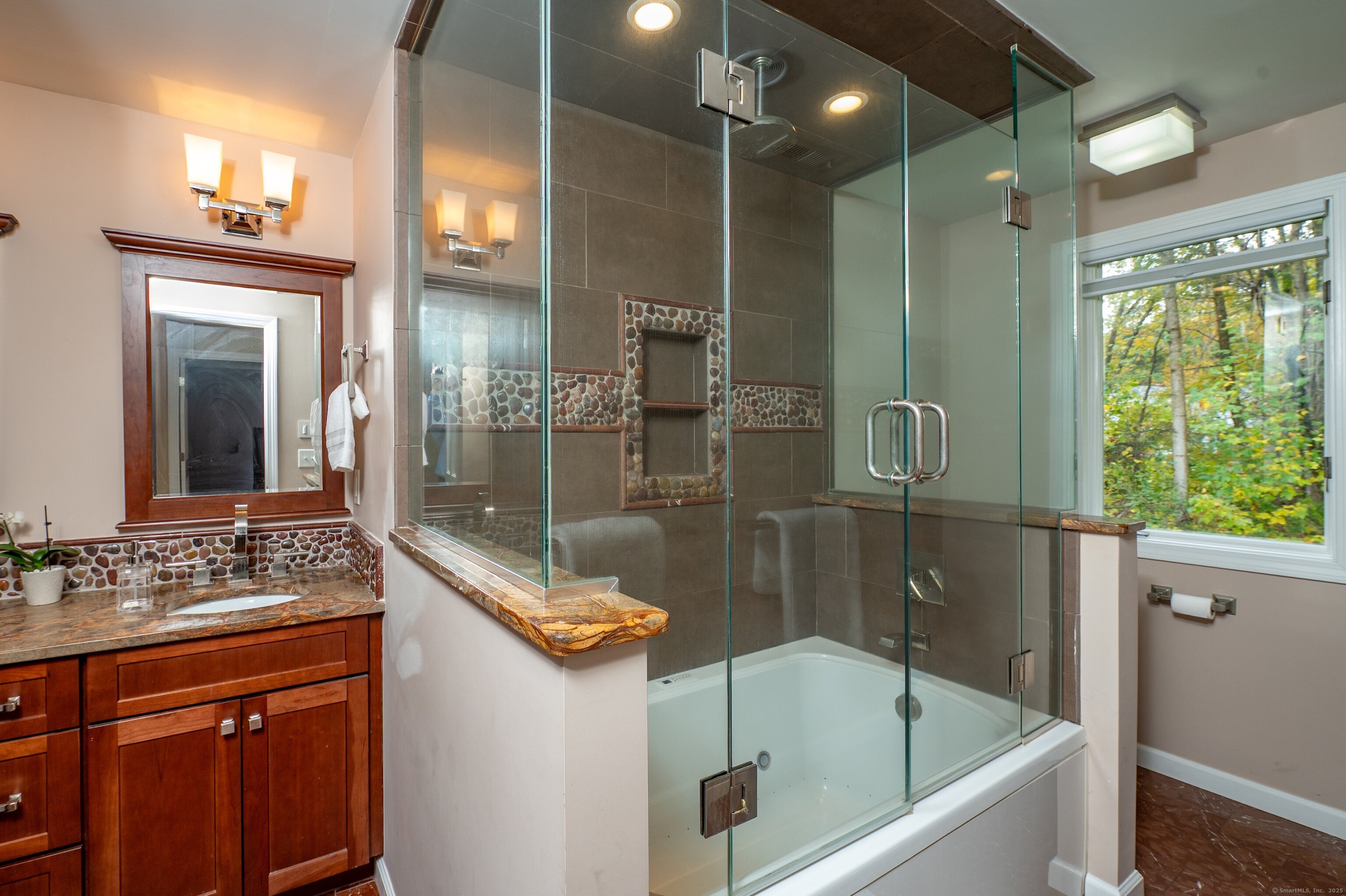 85 Inverness Court Cheshire CT 06410