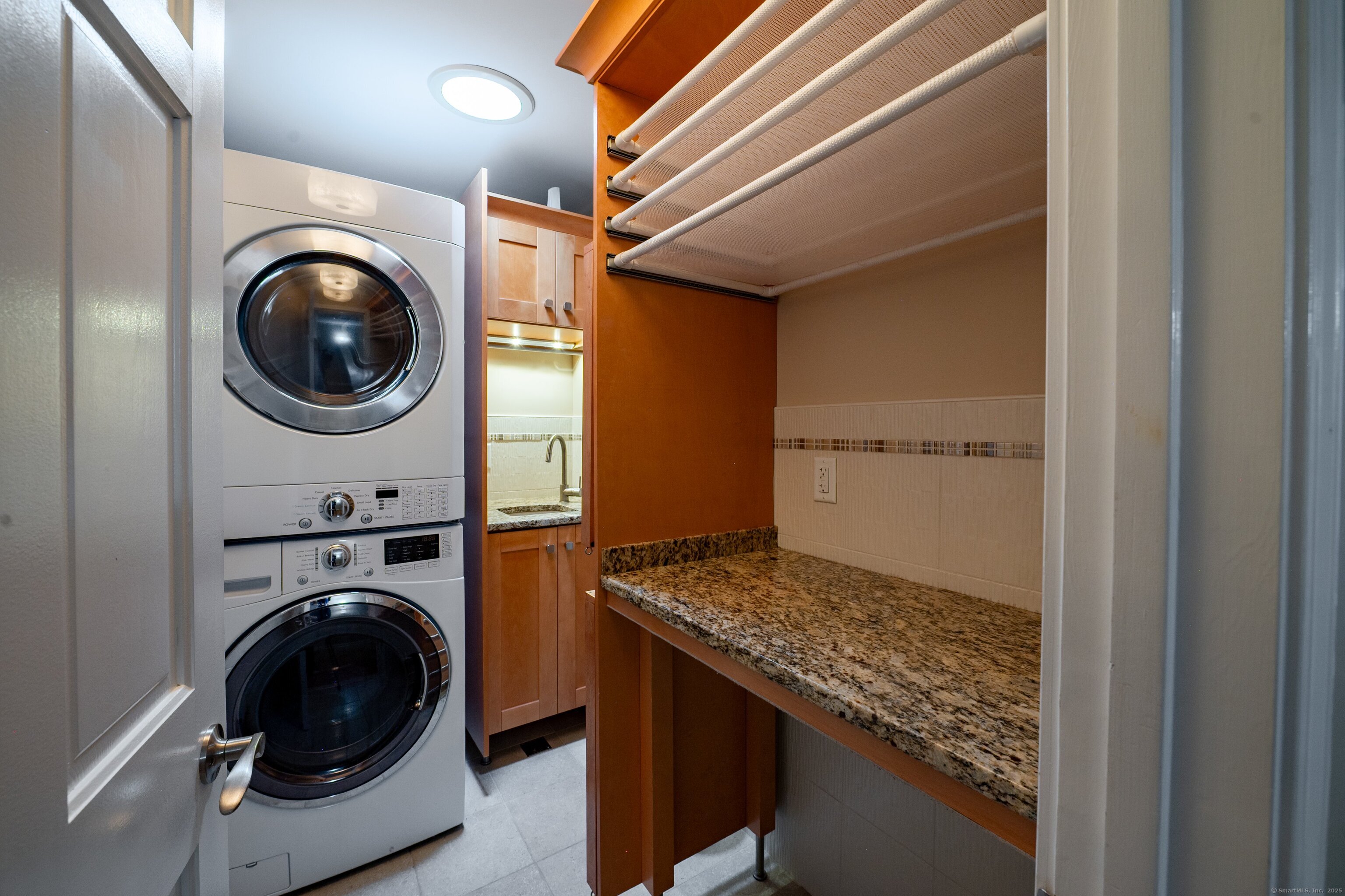 85 Inverness Court Cheshire CT 06410