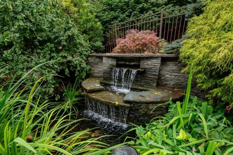 85 Inverness Court Cheshire CT 06410