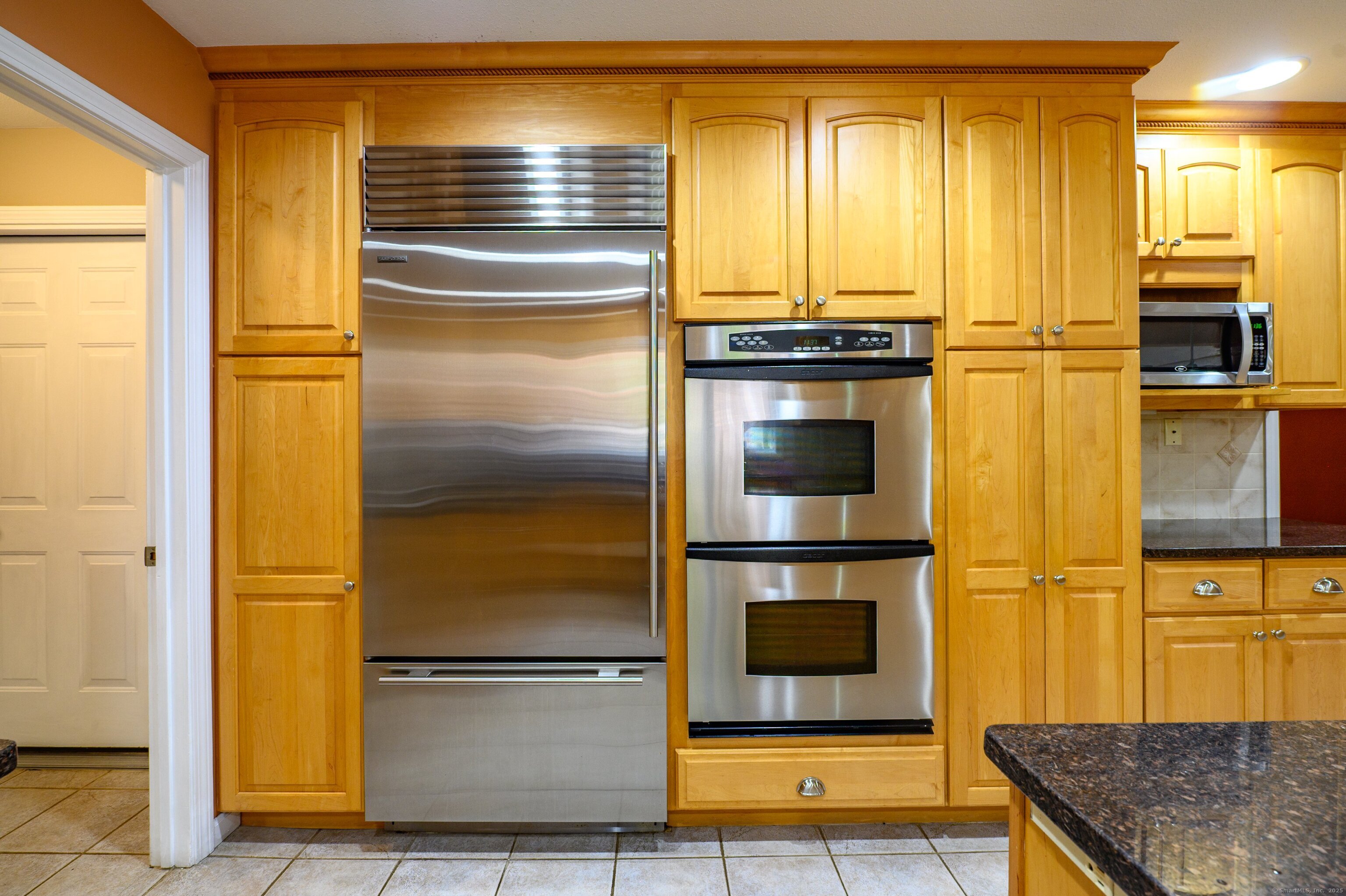 85 Inverness Court Cheshire CT 06410