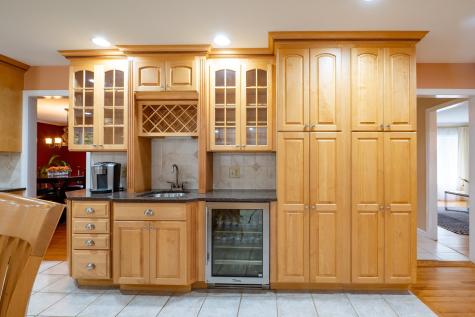 85 Inverness Court Cheshire CT 06410